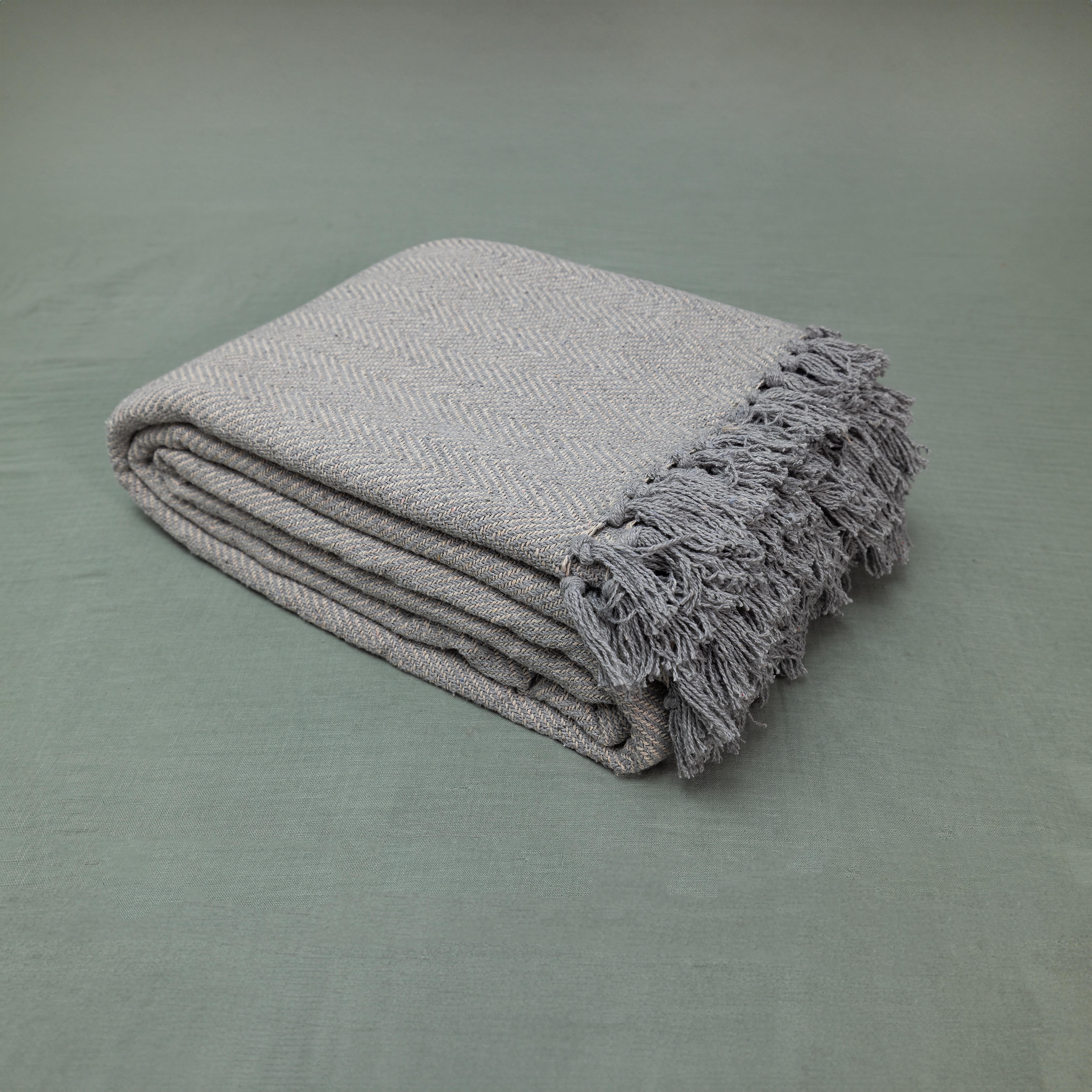 100% Cotton Throw Reversible Silver Blankets (Herringbone Pattern)